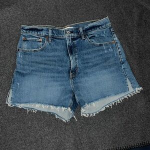 Abercrombie 4” High Rise Mom Shorts
